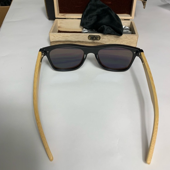 Barcur Blue Bamboo Polar Sunglasses BNIB - Picture 2 of 4